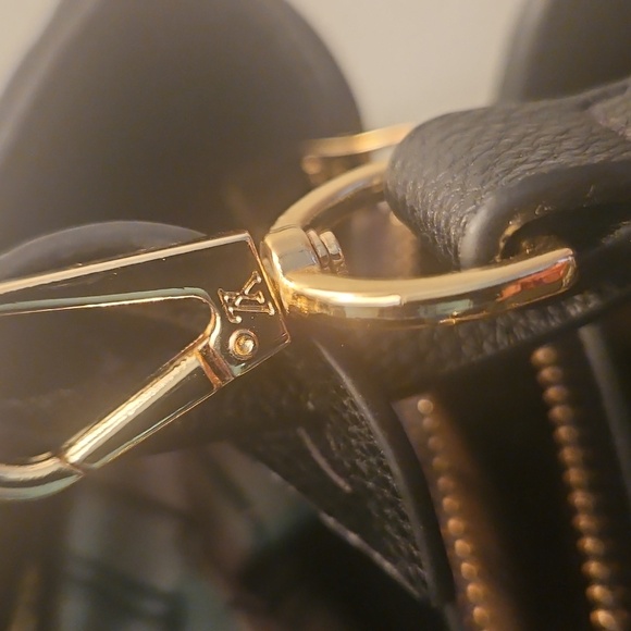 Louis Vuitton Black Embossed Leather Satche, Excellent Condition - Picture 5 of 12